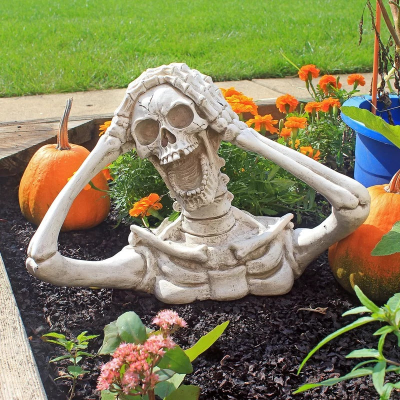 Screaming Skull Garden Decoration