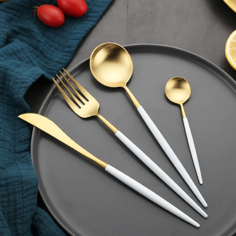 Leona Flatware Set