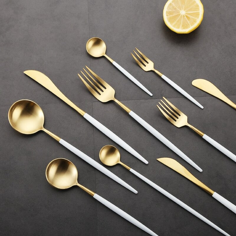 Leona Flatware Set